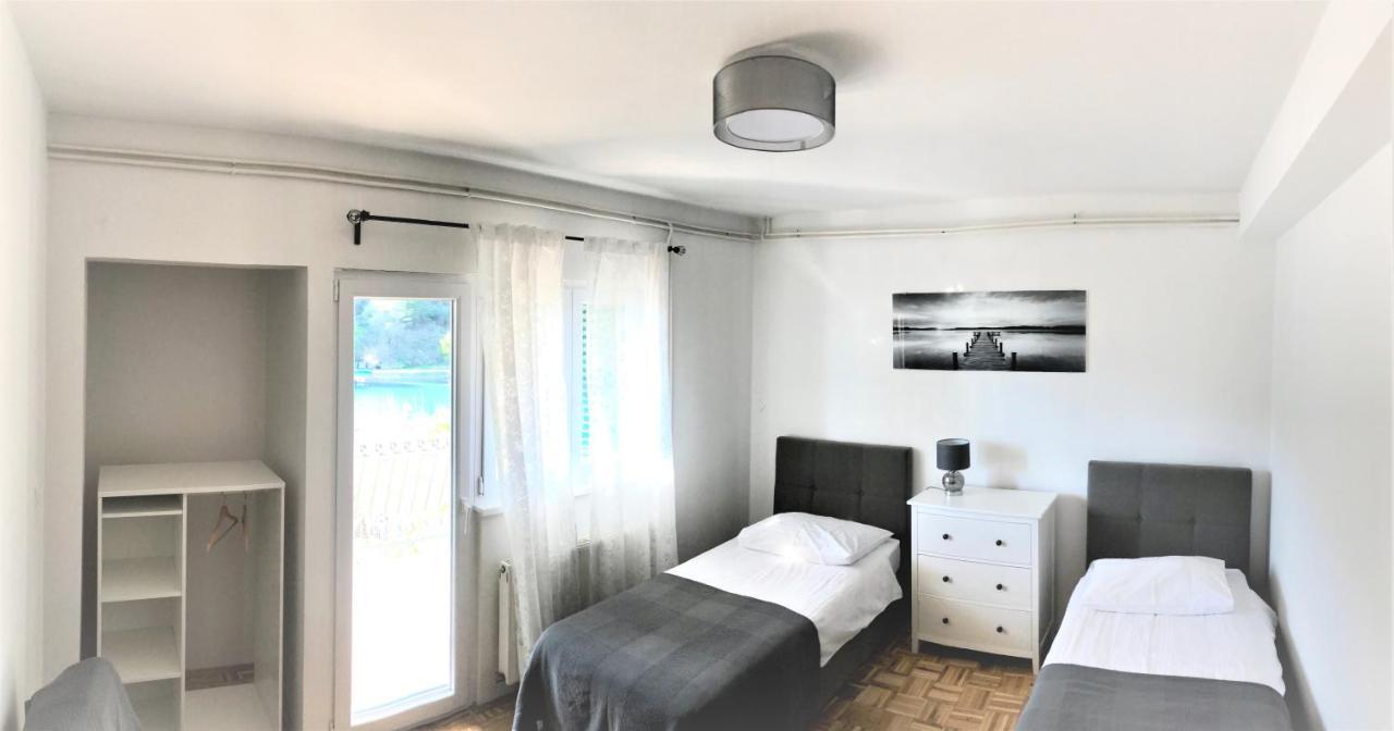 Apartments & Rooms Formenti Skradin Esterno foto