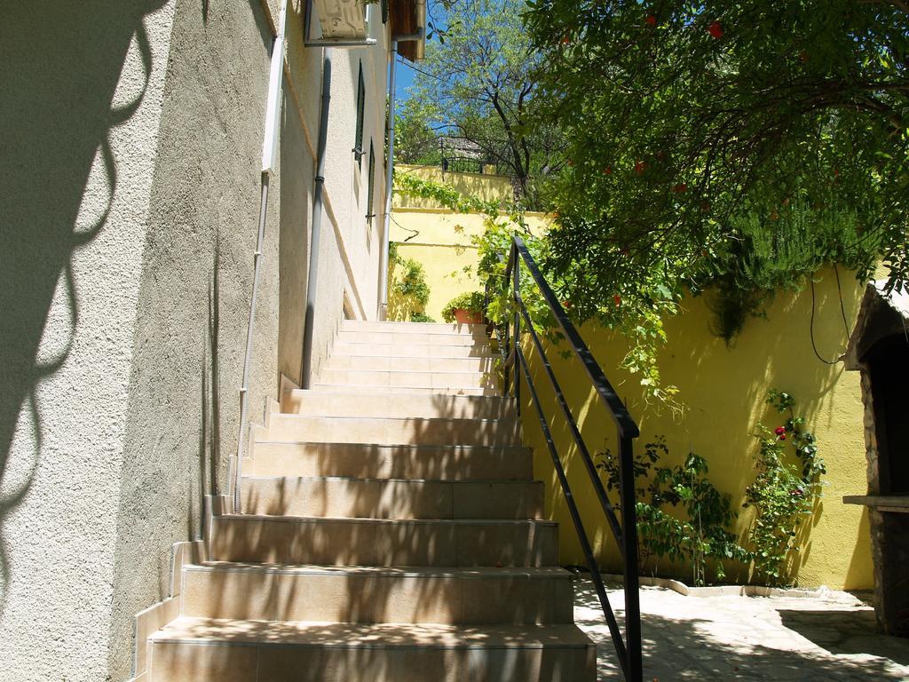 Apartments & Rooms Formenti Skradin Esterno foto